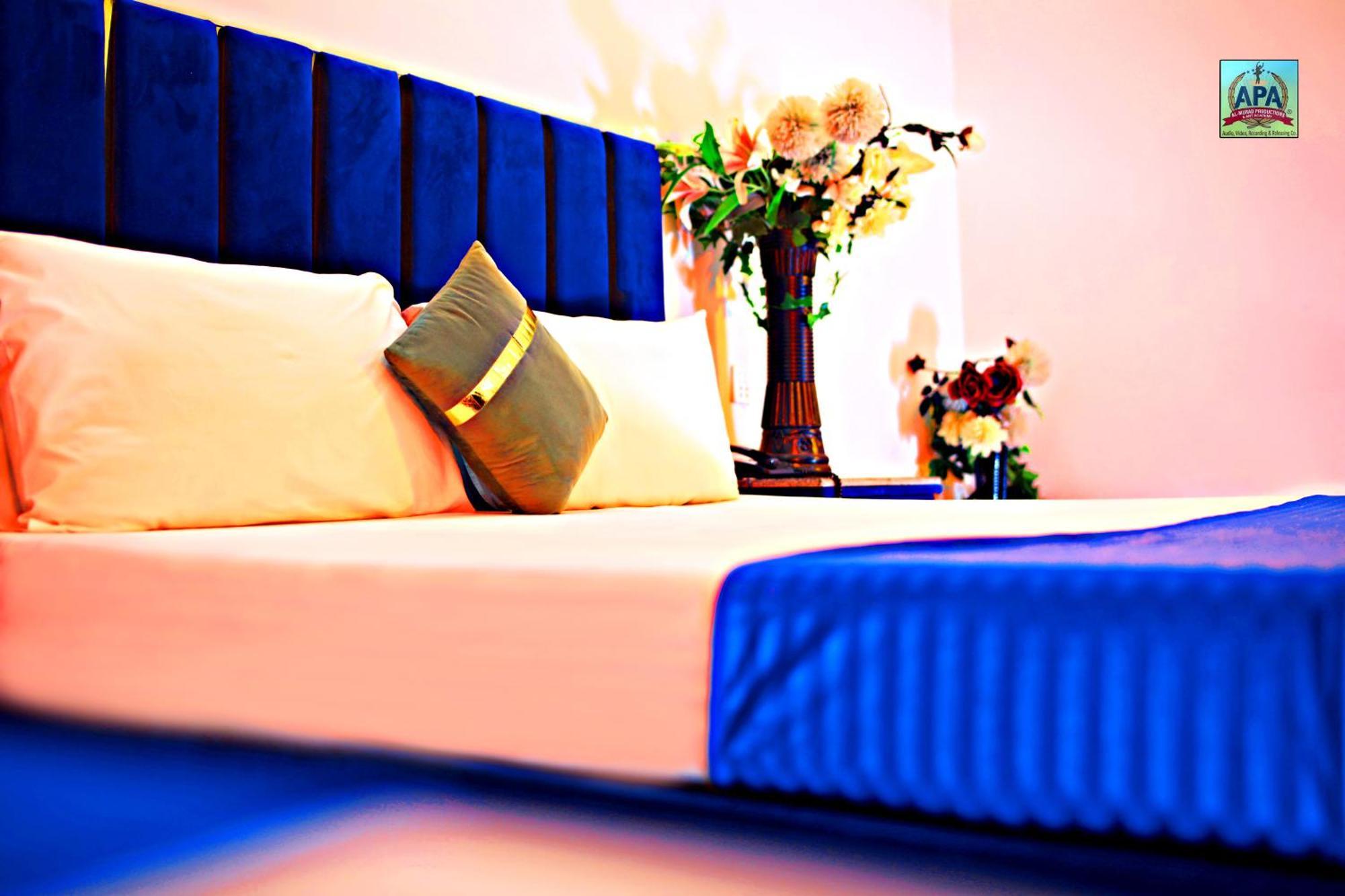 Quick Continental Hotel - Jail Road Лахор Екстер'єр фото