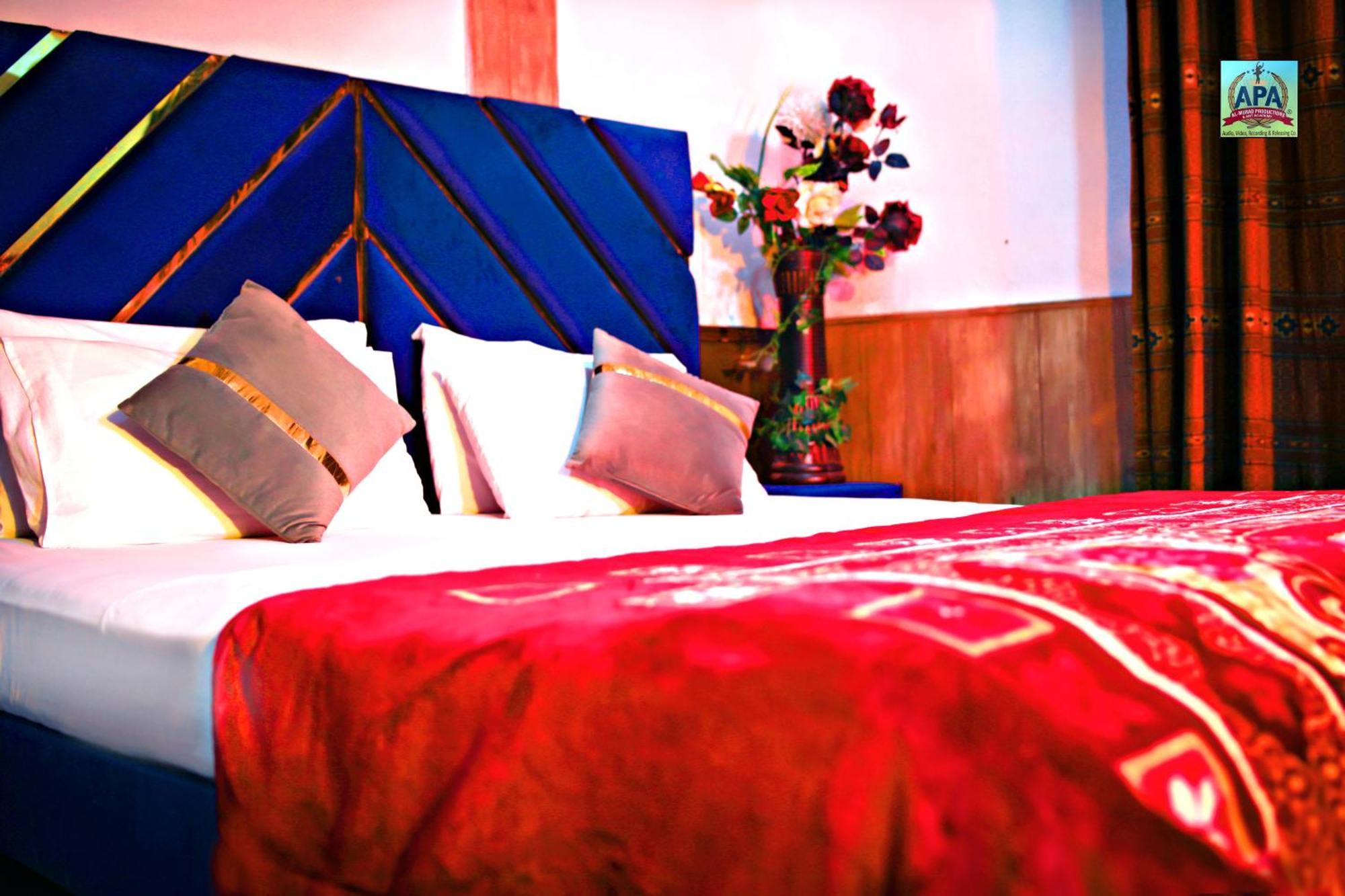 Quick Continental Hotel - Jail Road Лахор Екстер'єр фото