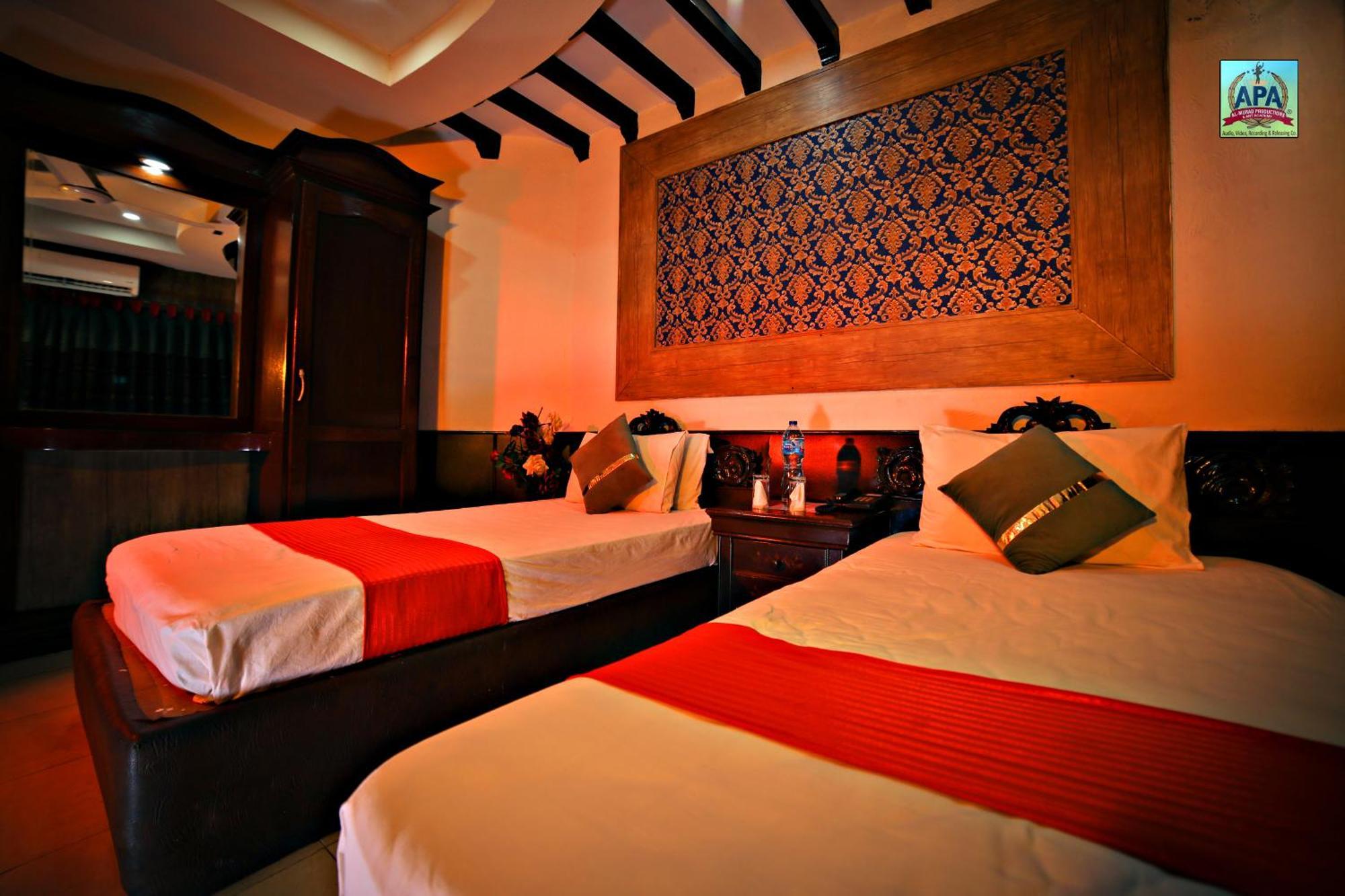 Quick Continental Hotel - Jail Road Лахор Екстер'єр фото