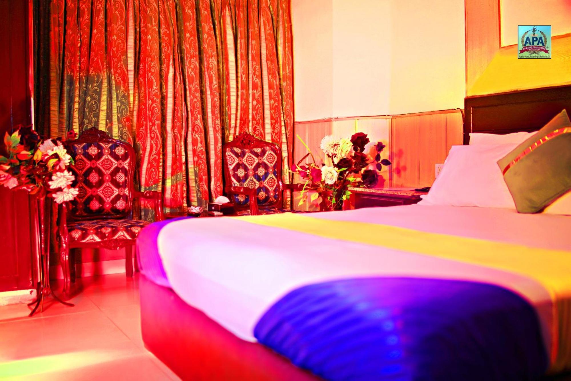 Quick Continental Hotel - Jail Road Лахор Екстер'єр фото